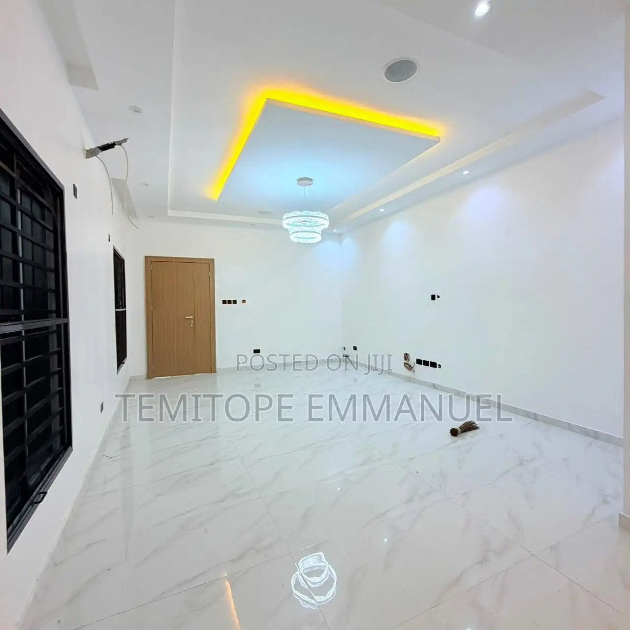 Furnished 5bdrm Duplex in Omole Phase 1 for sale in Omole Phase 1