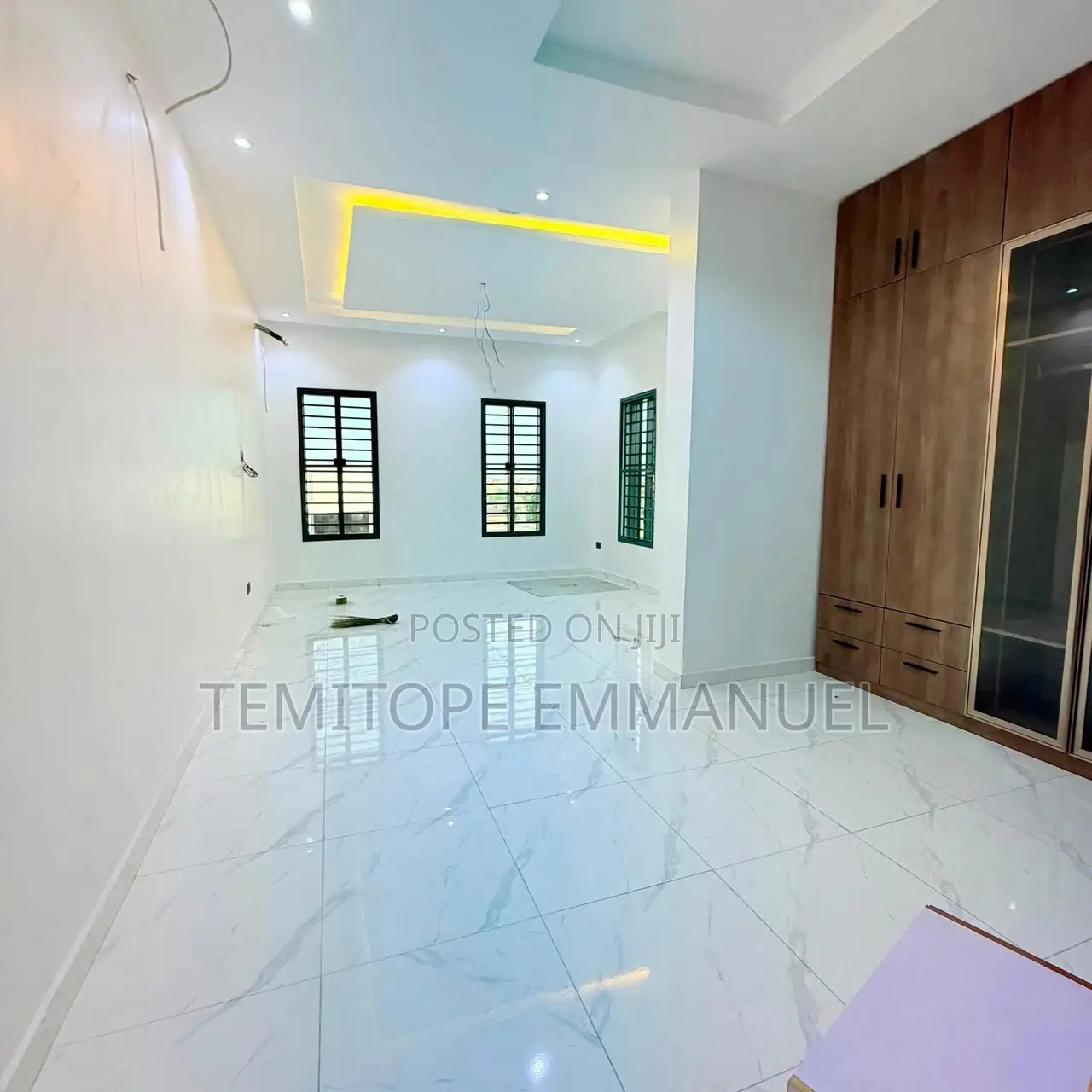 Furnished 5bdrm Duplex in Omole Phase 1 for sale in Omole Phase 1