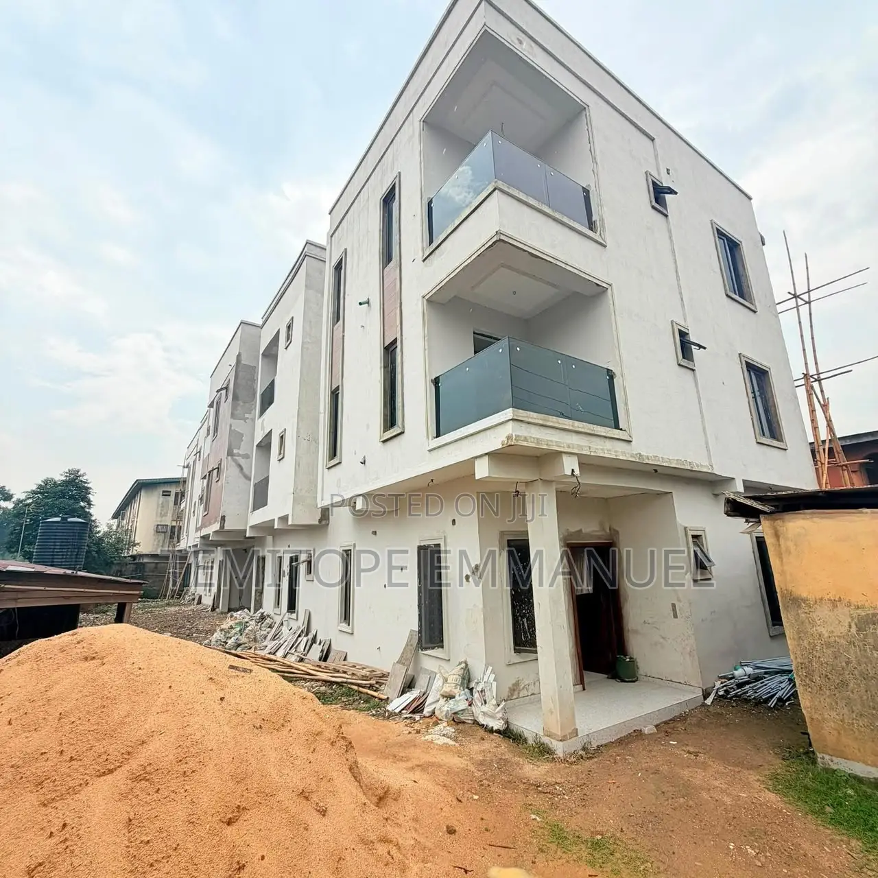 Furnished 3bdrm Apartment in Agege for sale in Agege