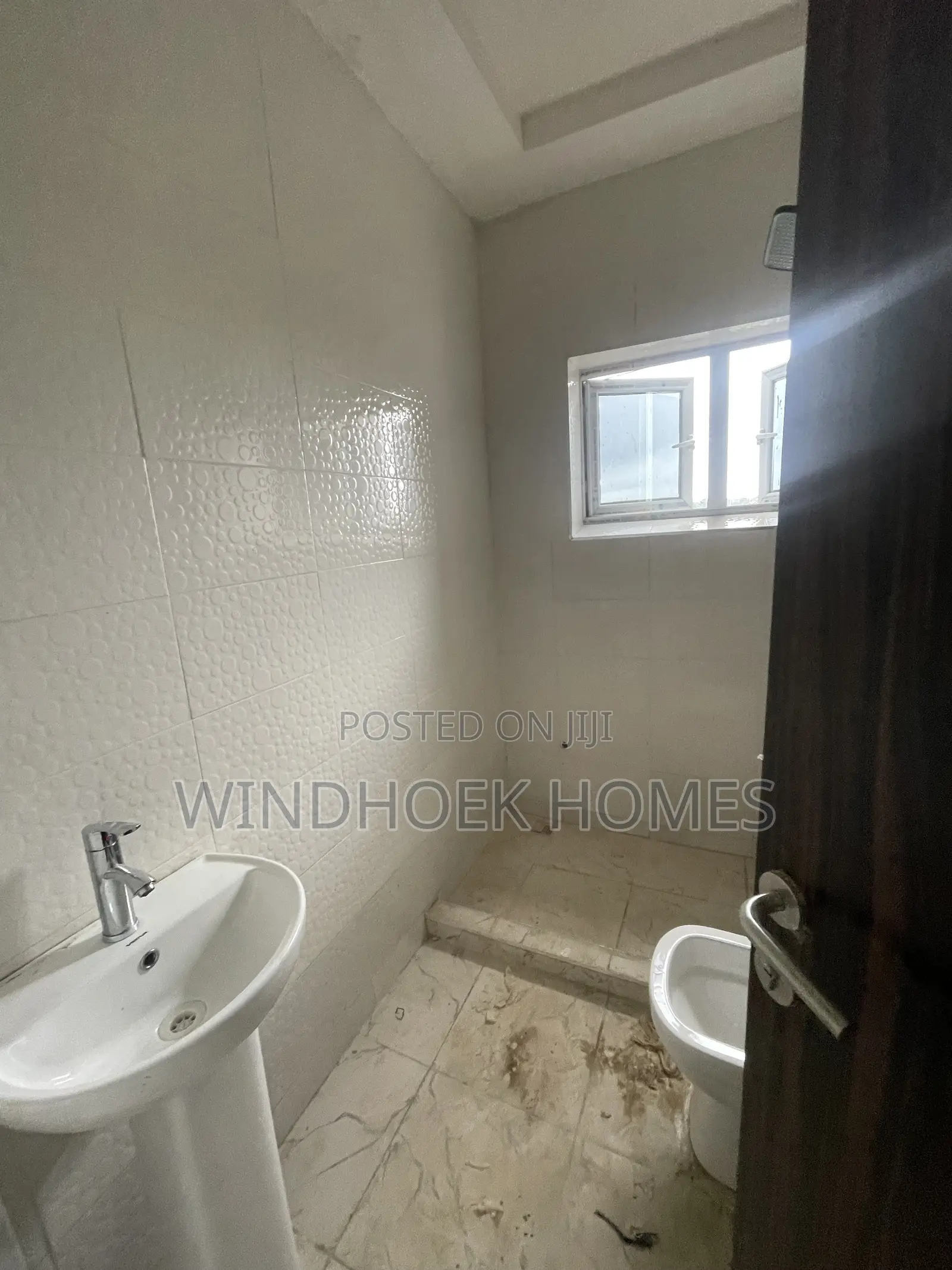 3bdrm Block of Flats in Mikkuch Vile Estate, Gaduwa for rent in Gaduwa
