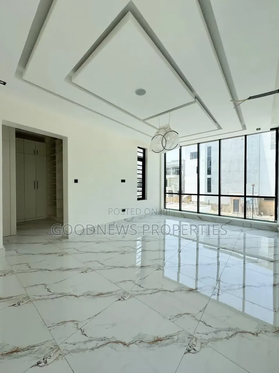 4bdrm Duplex in Lekki Phase 1 for sale in Lekki Phase 1