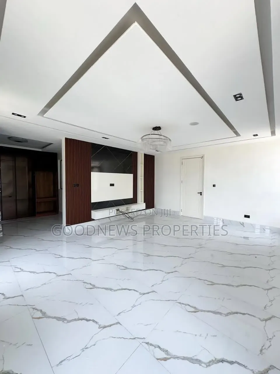 4bdrm Duplex in Lekki Phase 1 for sale in Lekki Phase 1