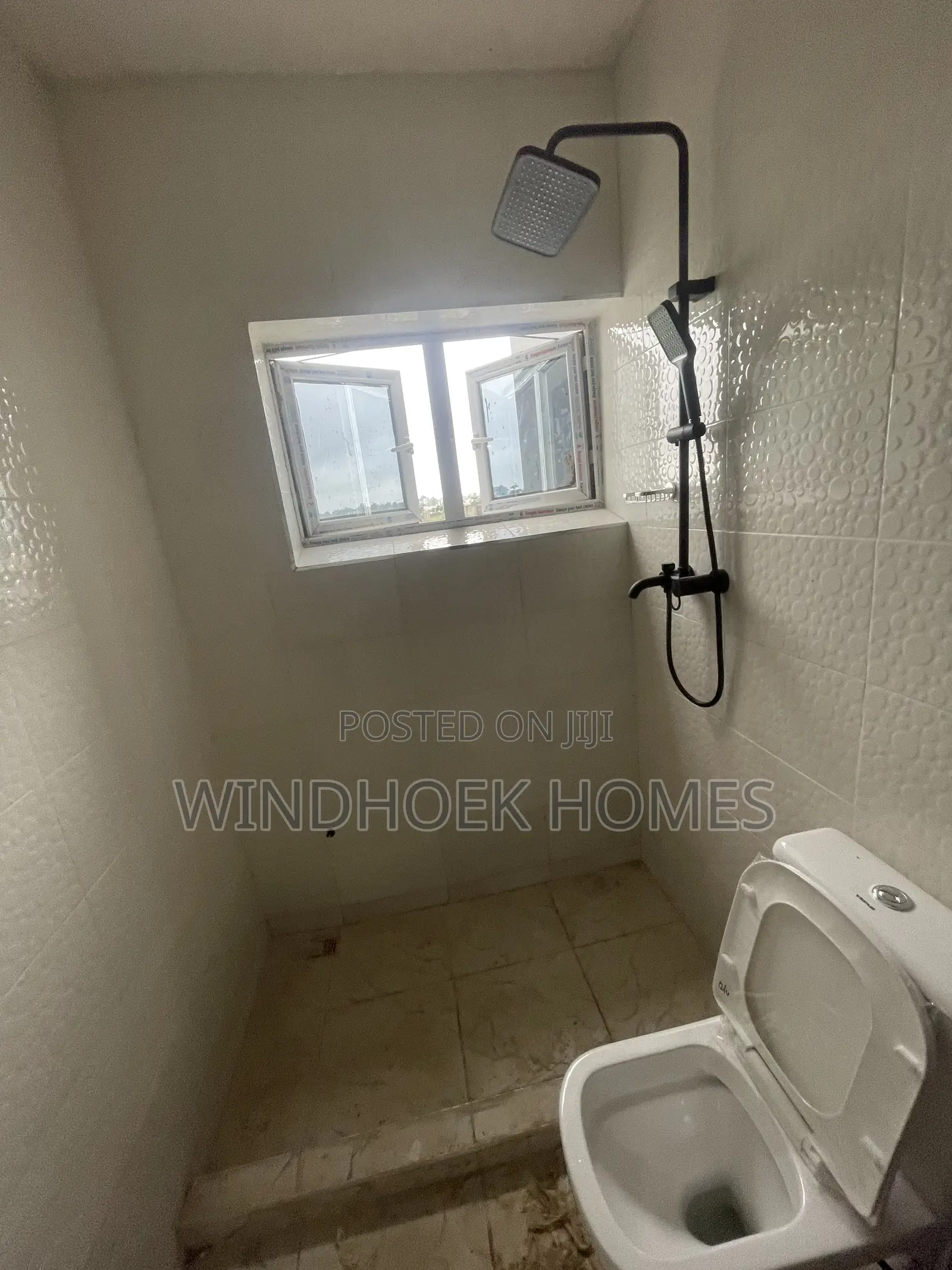 3bdrm Block of Flats in Mikkuch Vile Estate, Gaduwa for rent in Gaduwa