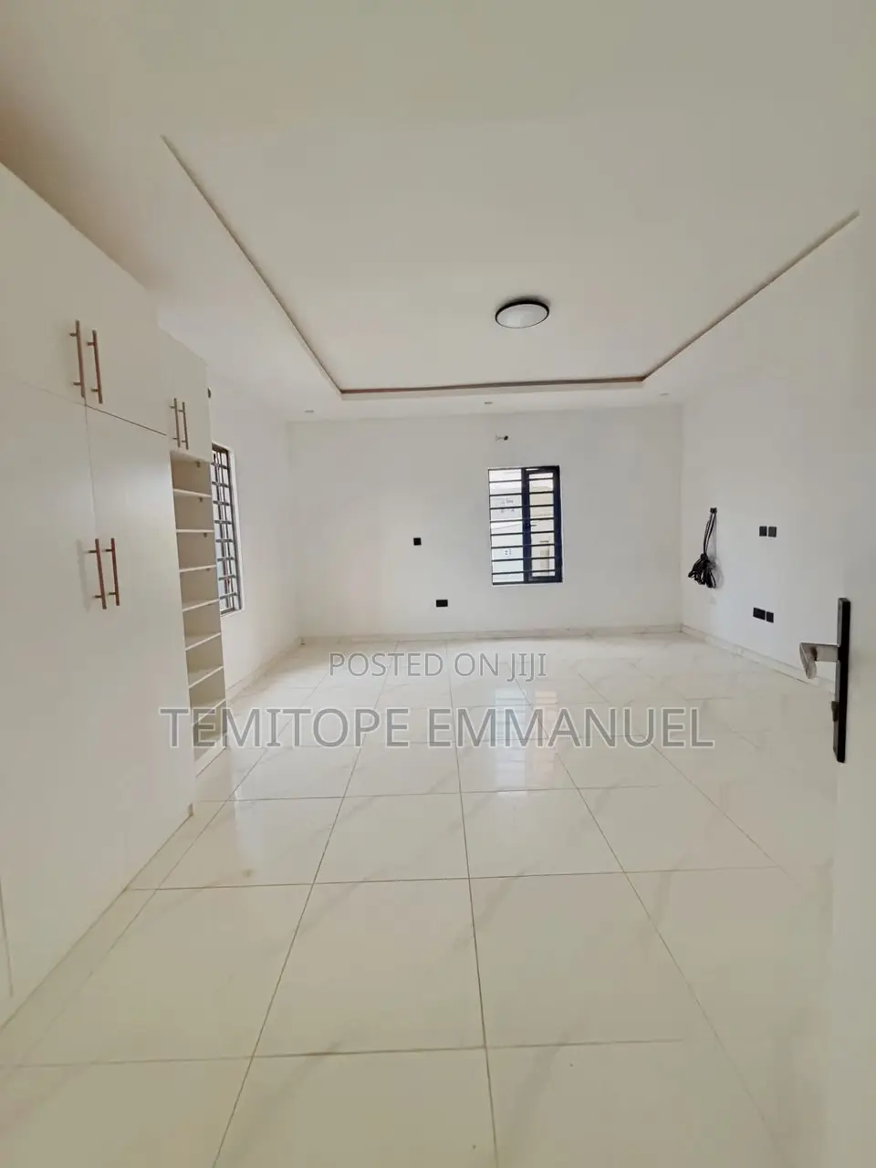 Furnished 4bdrm Duplex in Omole Phase 1 for sale in Omole Phase 1