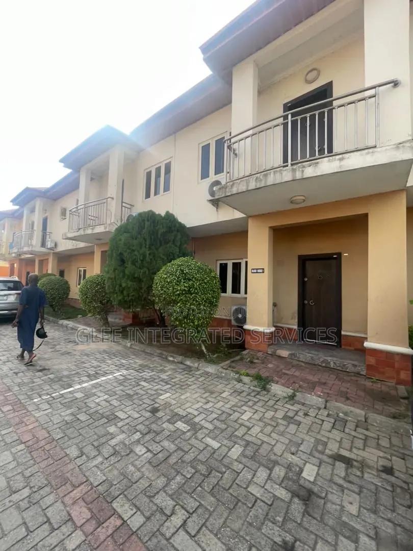 4bdrm Duplex in Bode Thomas for rent in Bode Thomas