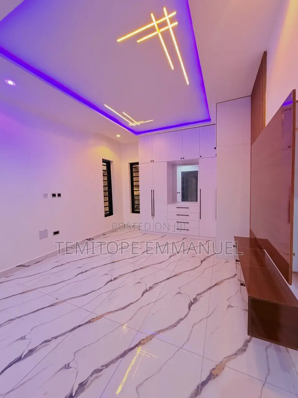 Furnished 5bdrm Duplex in GRA Phase 1 for sale in GRA Phase 1