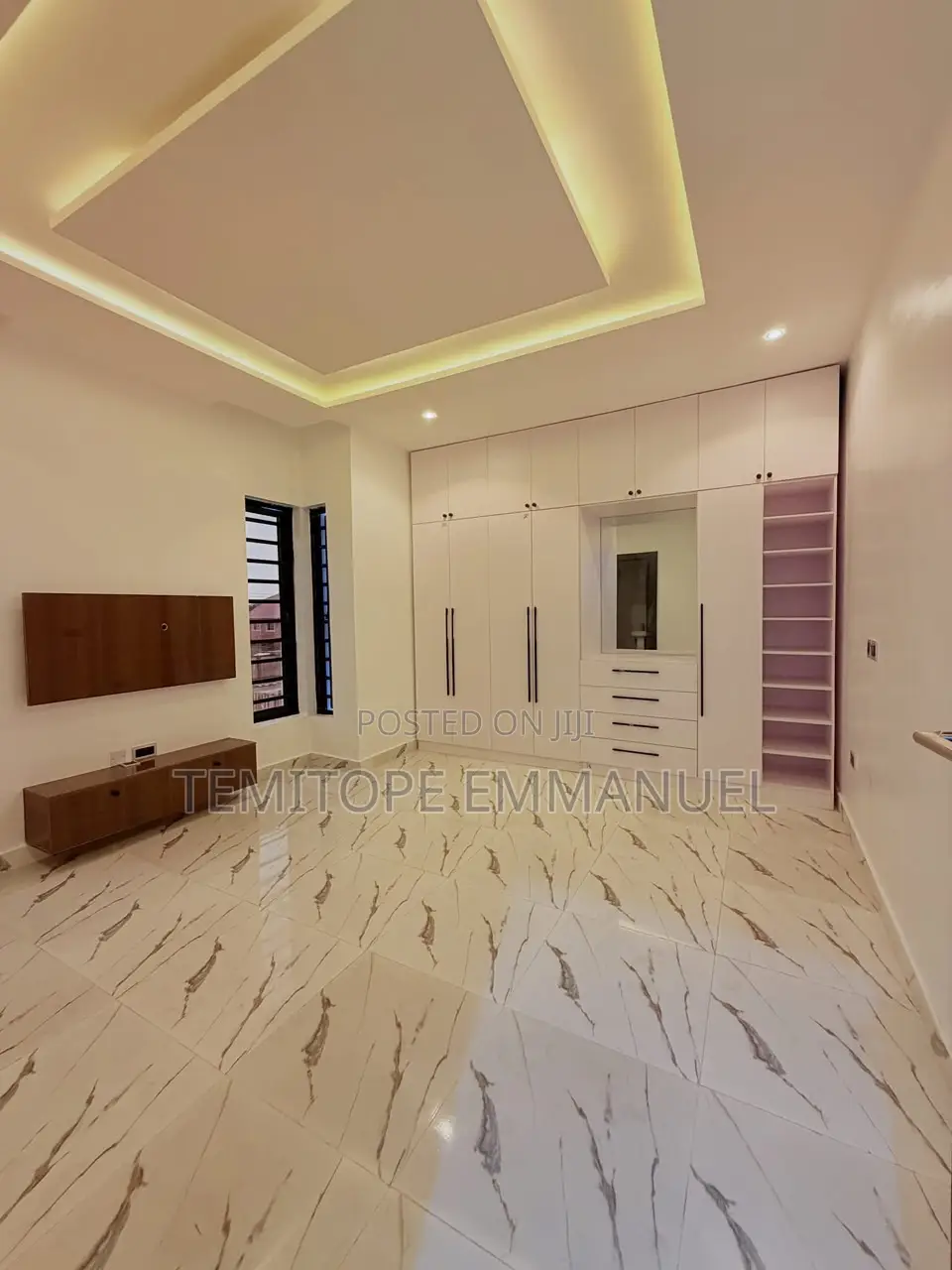 Furnished 5bdrm Duplex in GRA Phase 1 for sale in GRA Phase 1