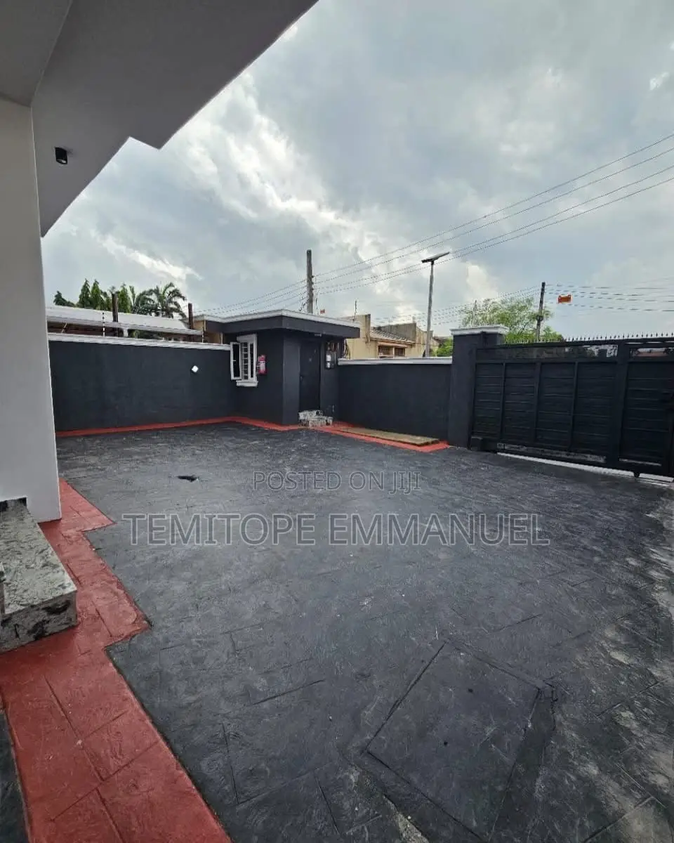 Furnished 5bdrm Duplex in Omole Phase 1 for sale in Omole Phase 1