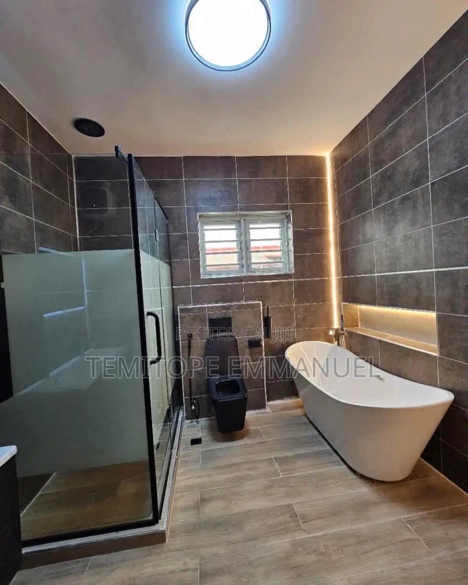 Furnished 5bdrm Duplex in Omole Phase 1 for sale in Omole Phase 1