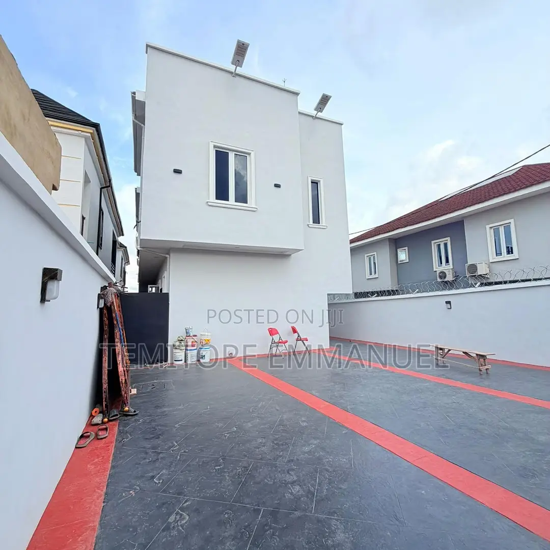 Furnished 3bdrm Duplex in Gbagada for sale in Gbagada