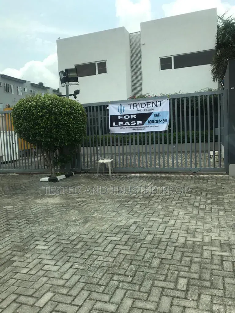 2bdrm Duplex in Agungi for rent in Agungi