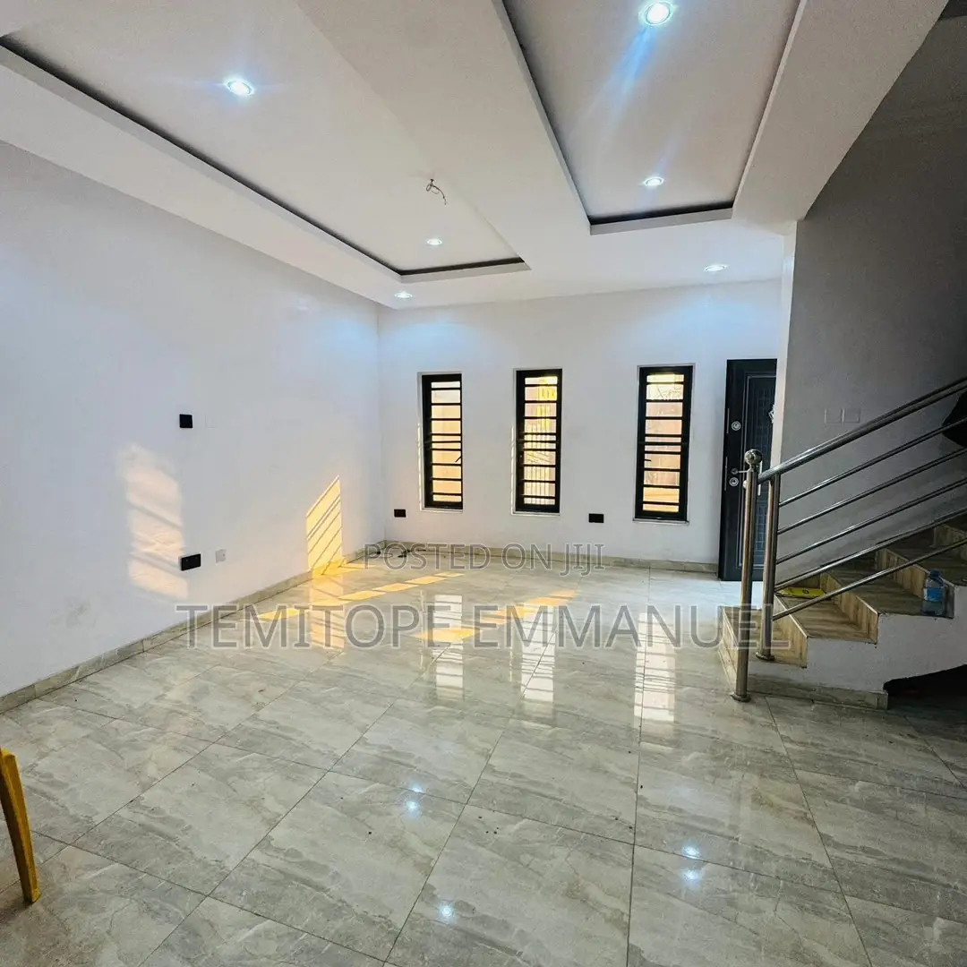 Furnished 4bdrm Duplex in Gbagada for sale in Gbagada