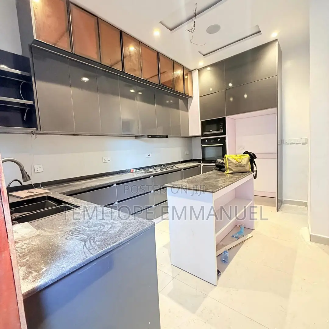 Furnished 4bdrm Duplex in Adeniyi Jones for sale in Adeniyi Jones