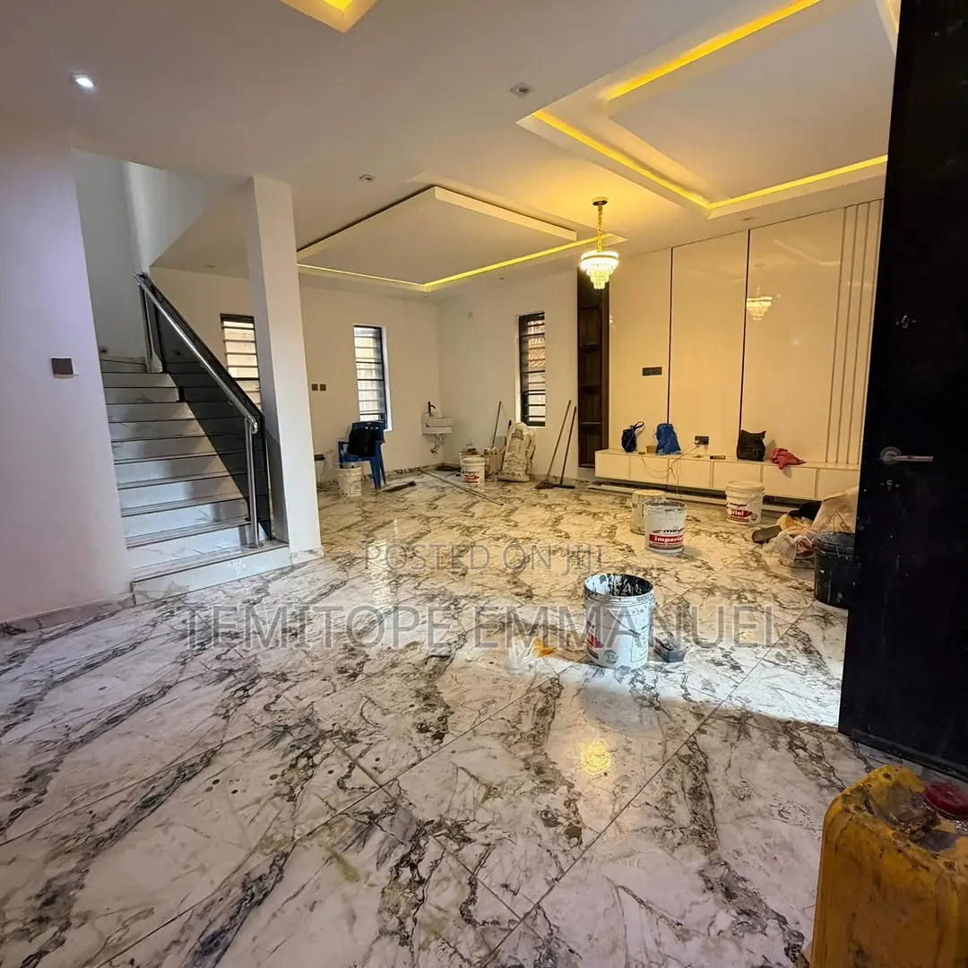 Furnished 4bdrm Duplex in GRA Phase 1 for sale in GRA Phase 1