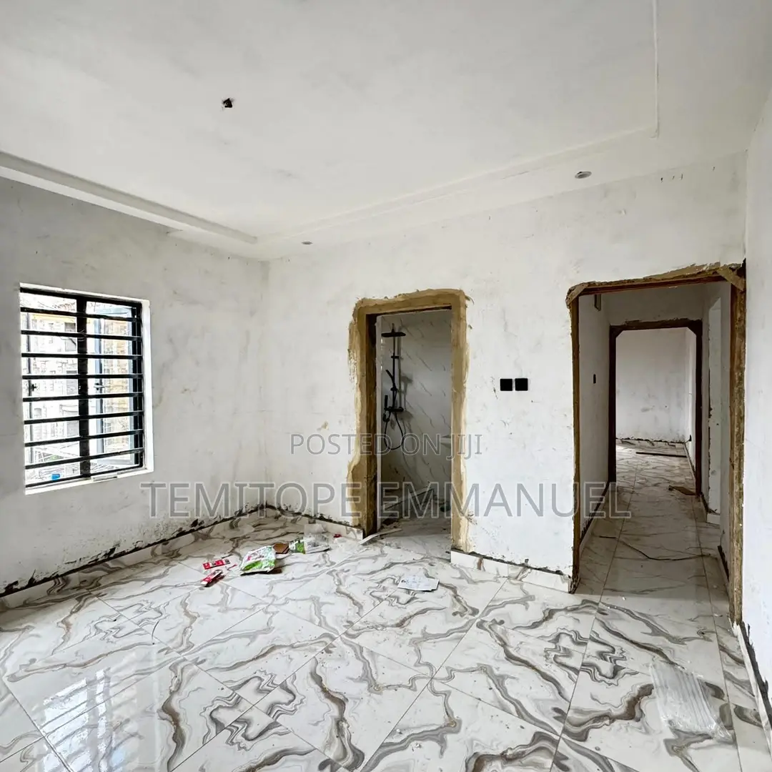 Furnished 2bdrm Apartment in Surulere for sale in Surulere
