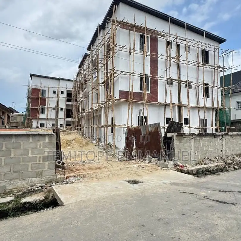 Furnished 2bdrm Apartment in Surulere for sale in Surulere