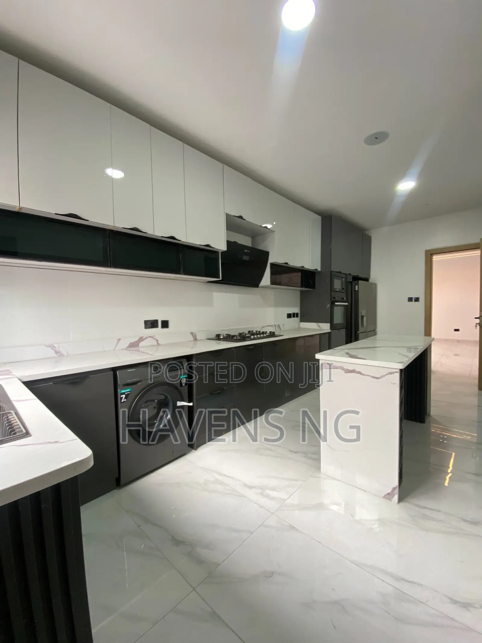 2bdrm Apartment in Lekki Phase 1 for sale in Lekki Phase 1