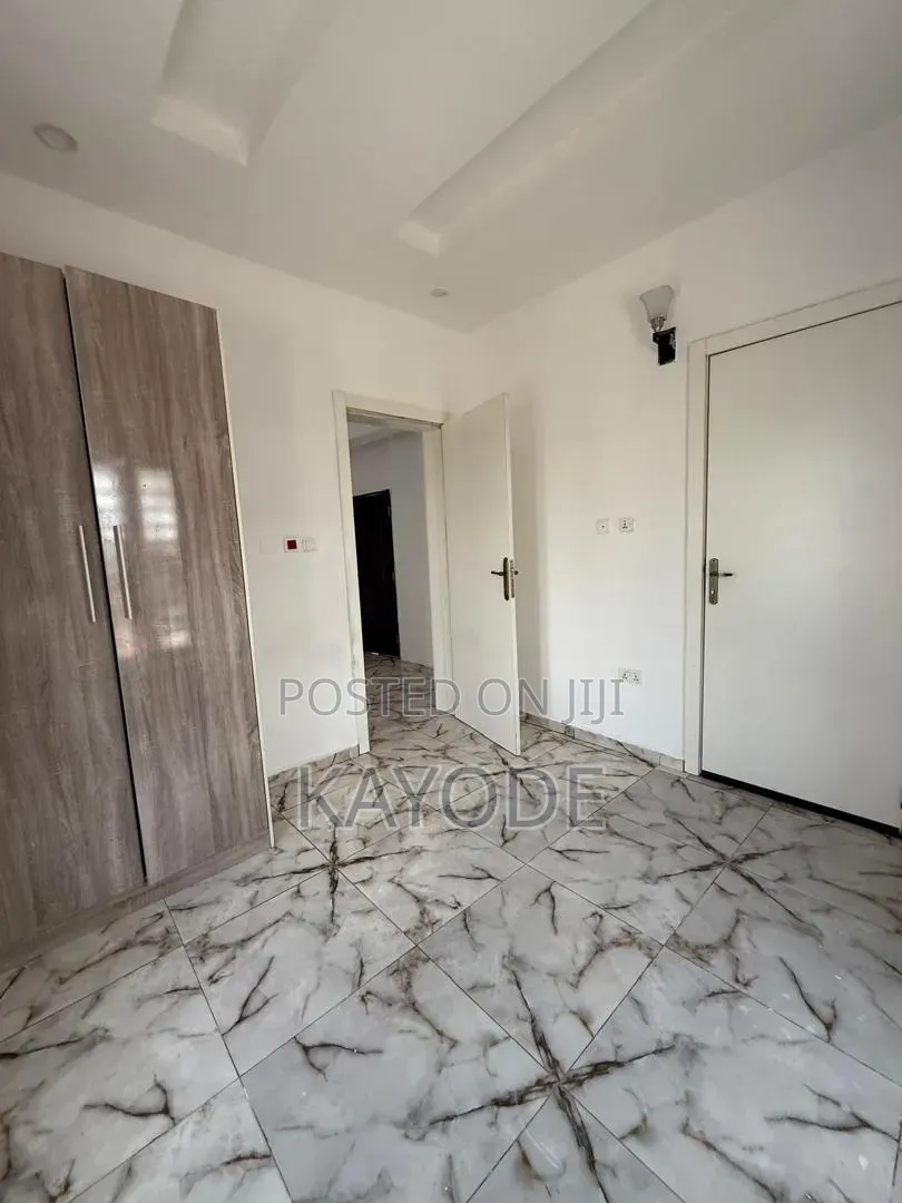 Mini Flat in Ikota for rent in Ikota