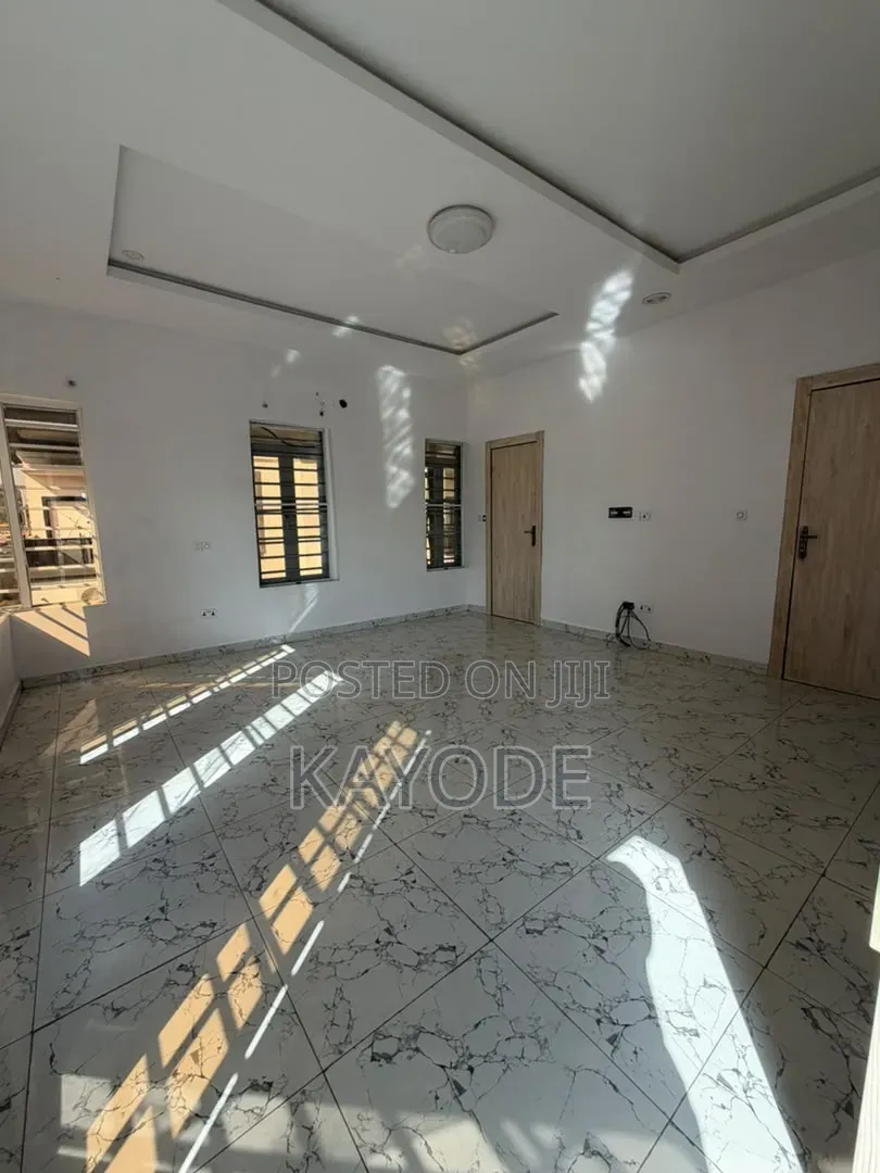 Studio Apartment in Chevron for rent in Chevron