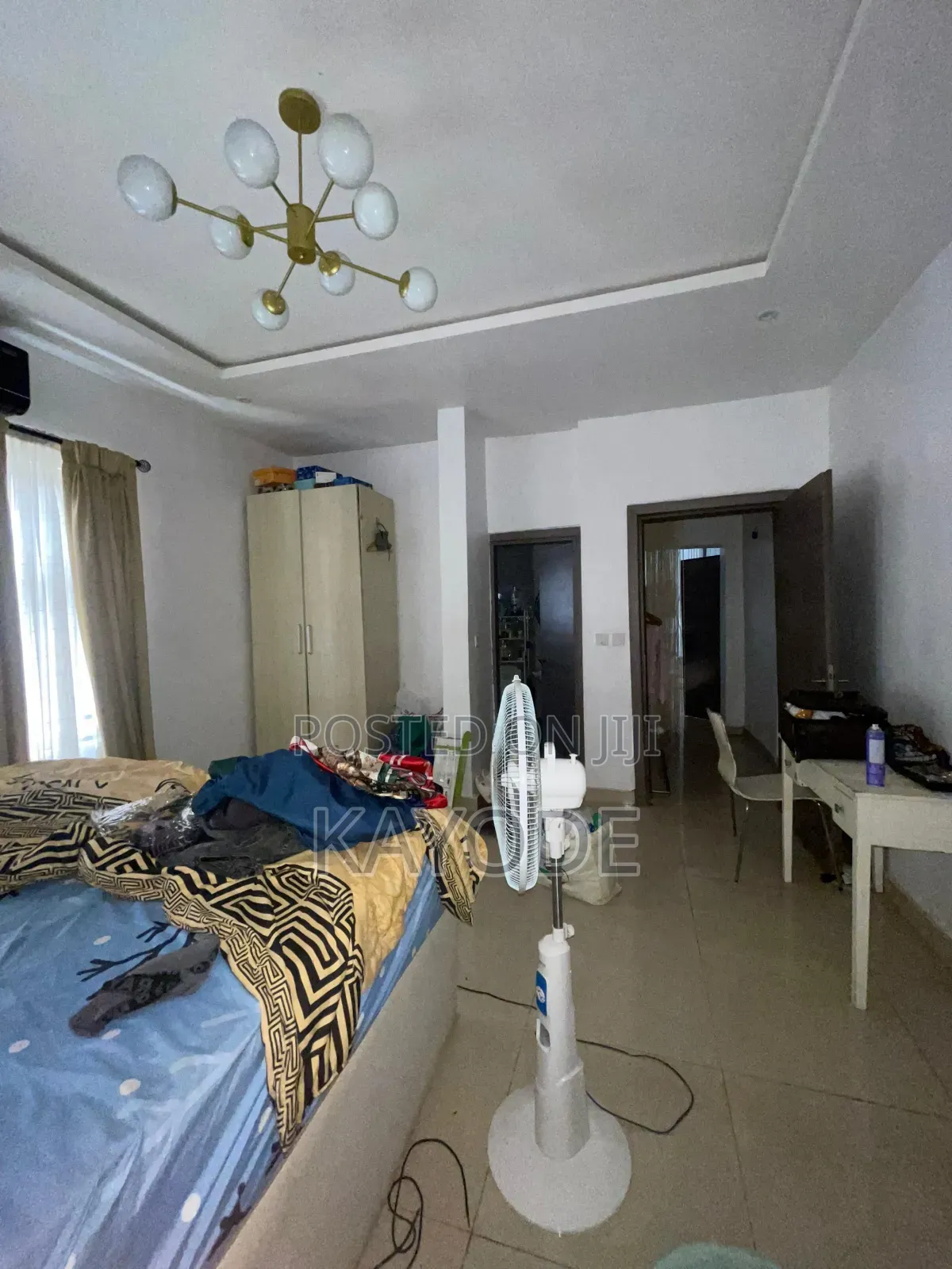 Mini Flat in Chevron for rent in Chevron