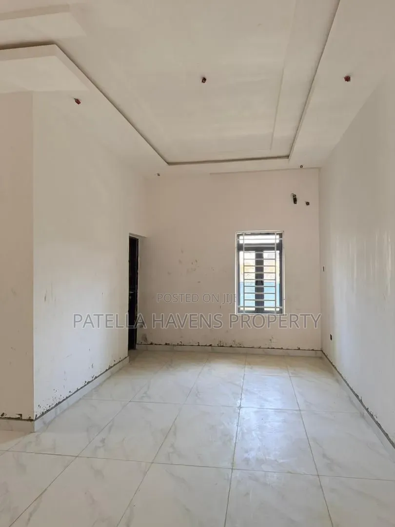 4bdrm Duplex in Dawaki for sale in Dawaki