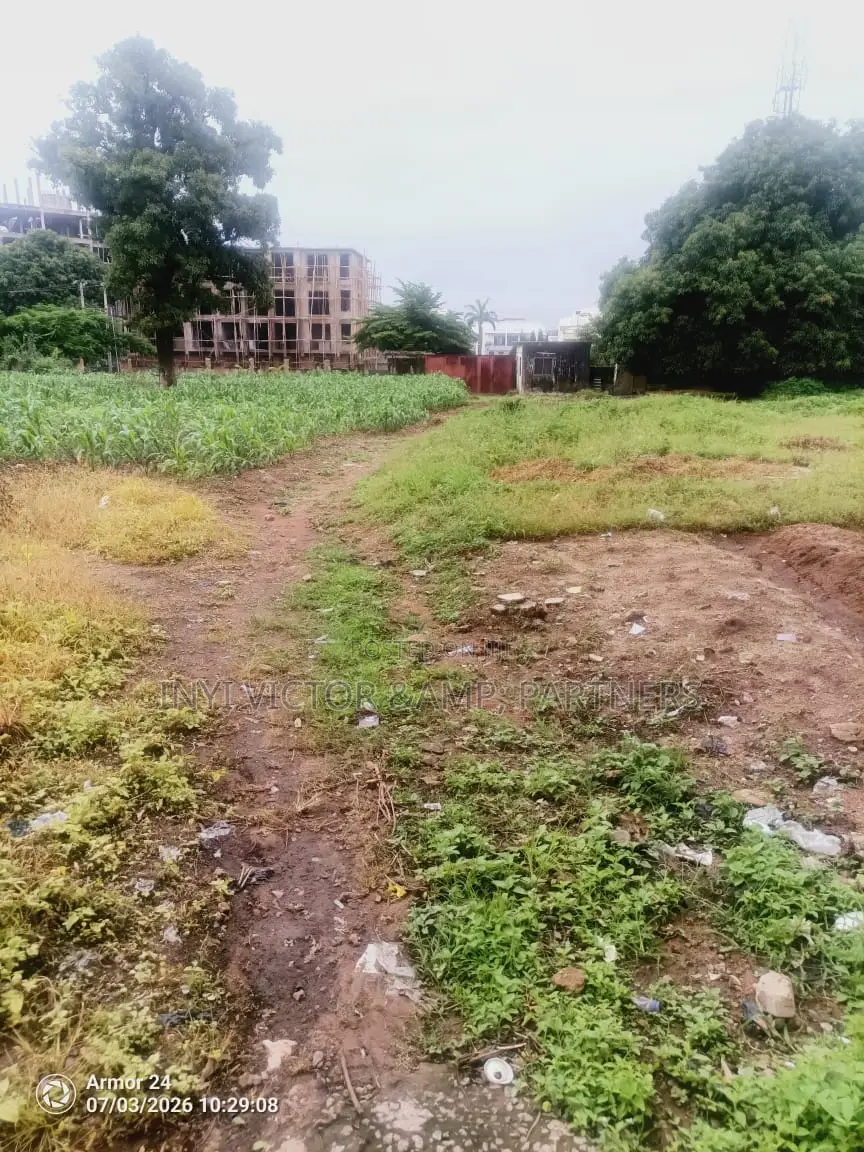 Land and Building in Jabi