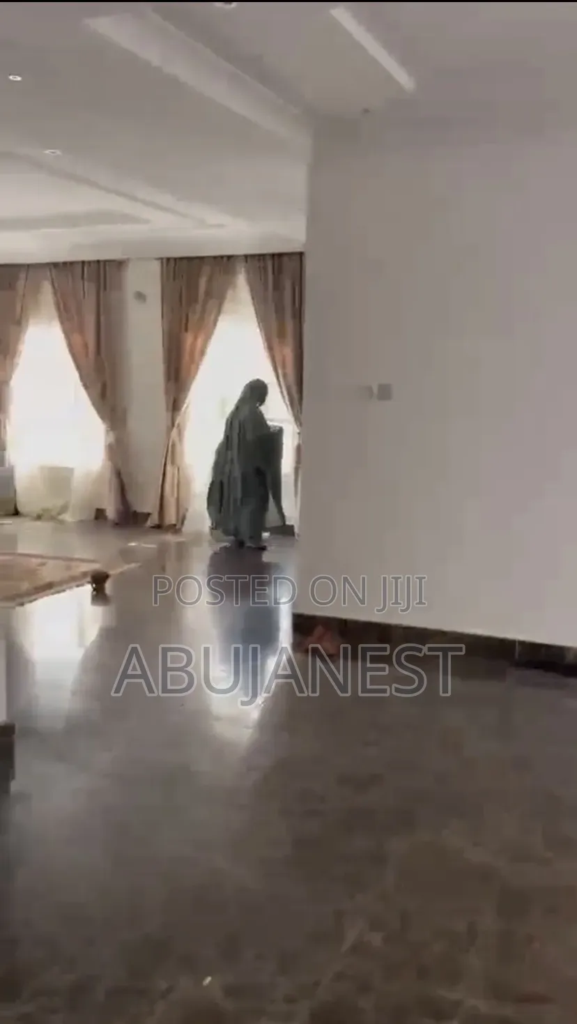 5bdrm Duplex in 5 Bedroom Terrace, Jabi for rent in Jabi