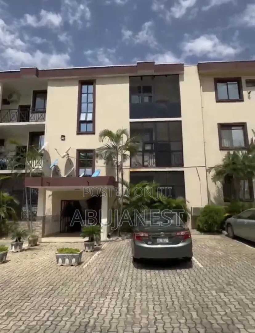 4bdrm Block of Flats in 4 Bedroom Spacious, Garki 2 for rent in Garki 2