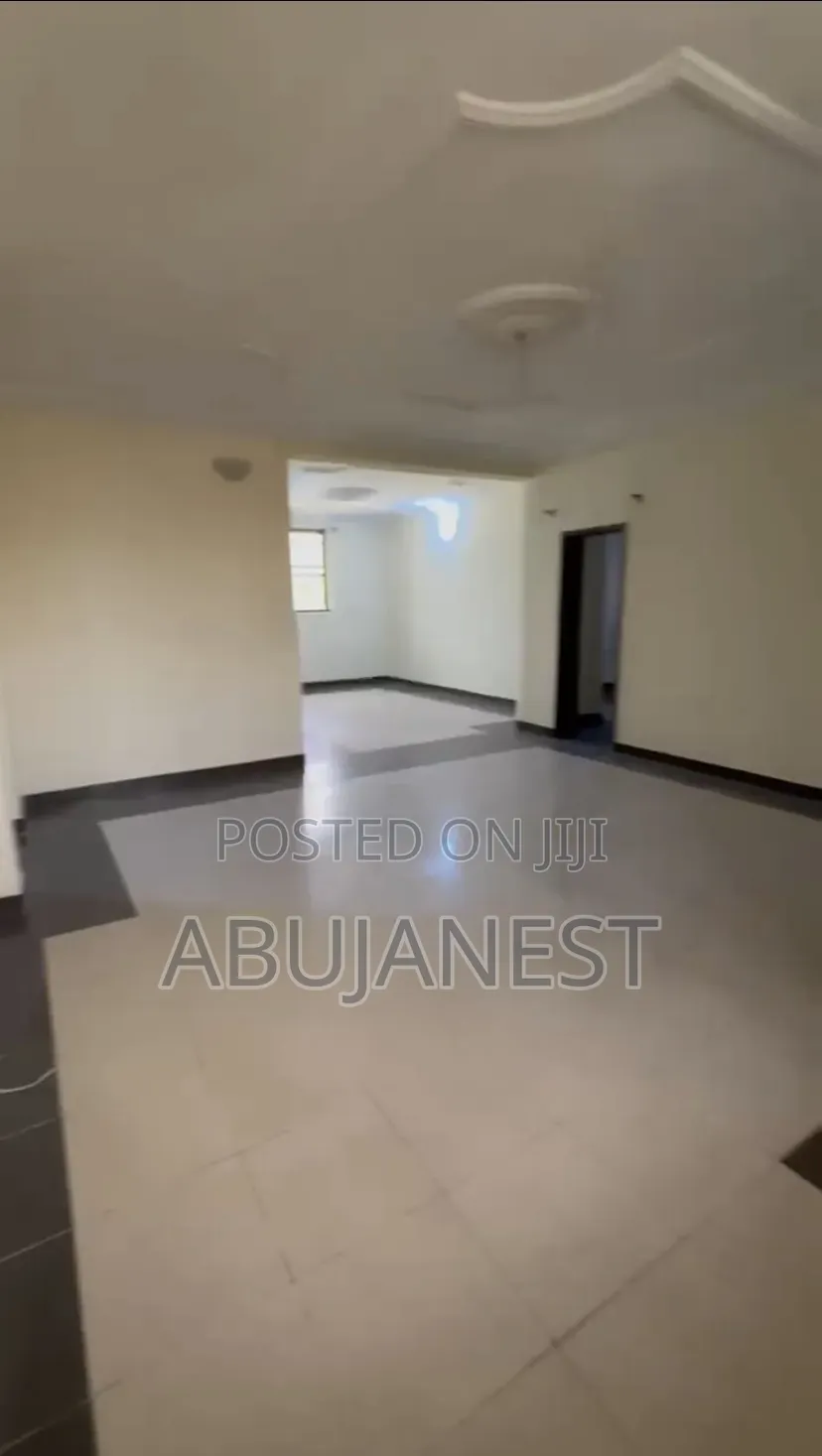 4bdrm Block of Flats in 4 Bedroom Spacious, Garki 2 for rent in Garki 2