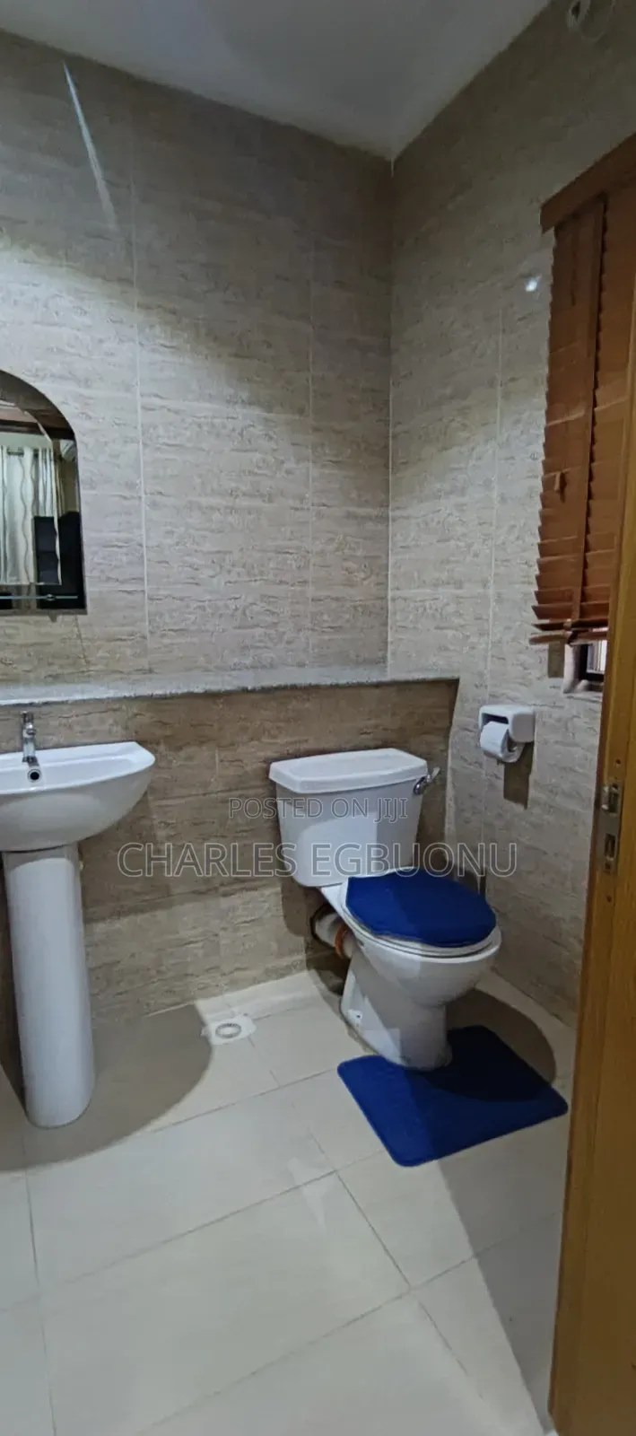 Luxury en-Suite Room in Shared Apartment | Apo | Wi-Fi | 24/7 Light in Guze