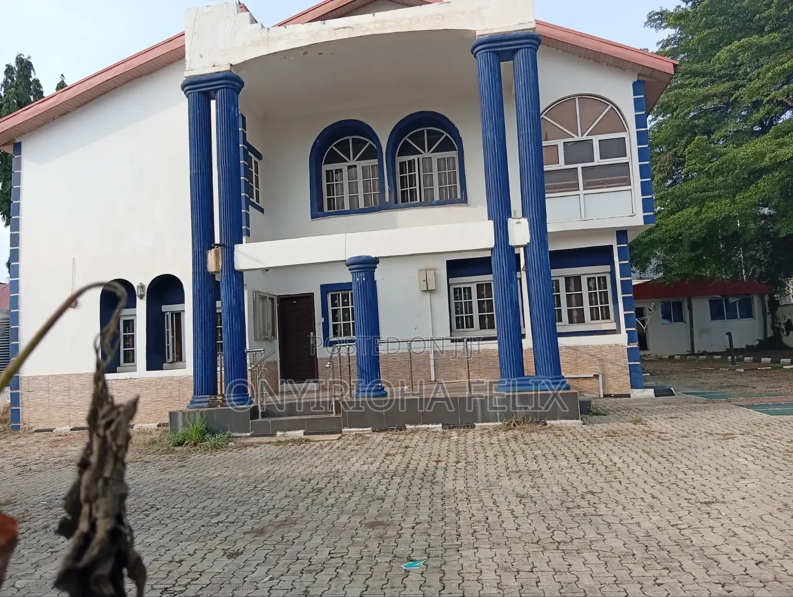 5bdrm Duplex in Gwarinpa Main, Bunkoro for sale in Bunkoro