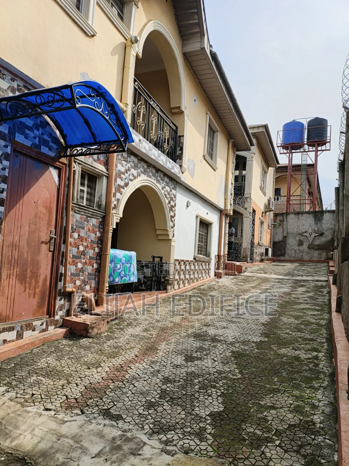 Furnished 3bdrm Block of Flats in Solomade, Ikorodu Garage for rent in Ikorodu Garage