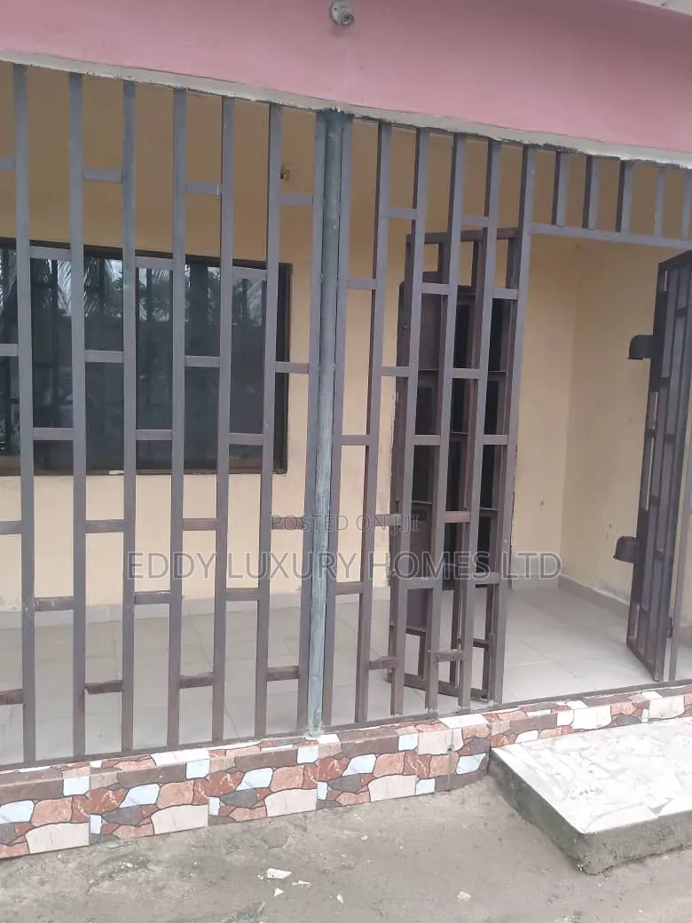 1bdrm Apartment in Barracks Rd, Uyo for rent in Uyo