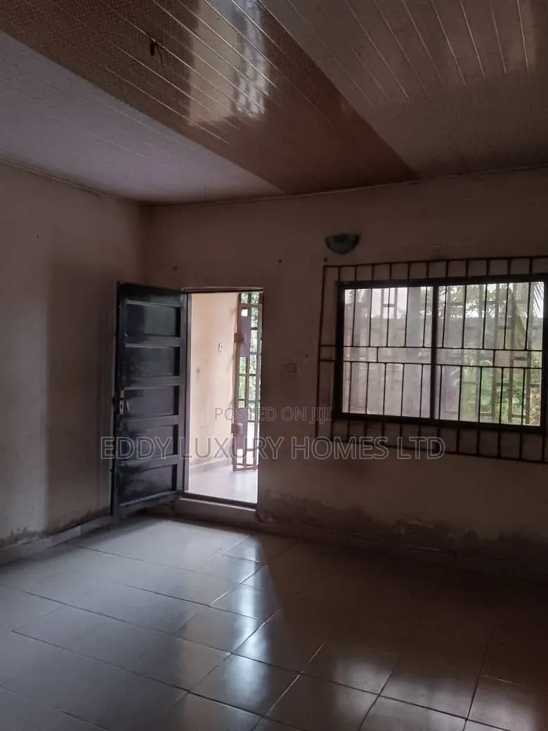 1bdrm Apartment in Barracks Rd, Uyo for rent in Uyo