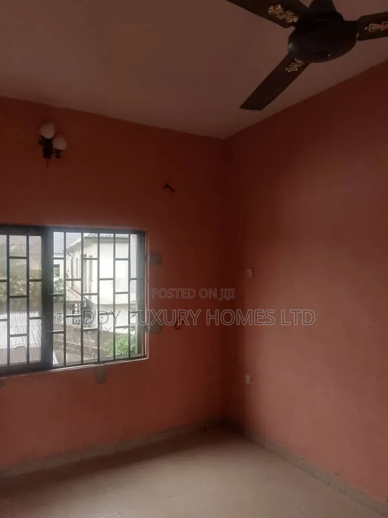 1bdrm Apartment in Barracks Rd, Uyo for rent in Uyo