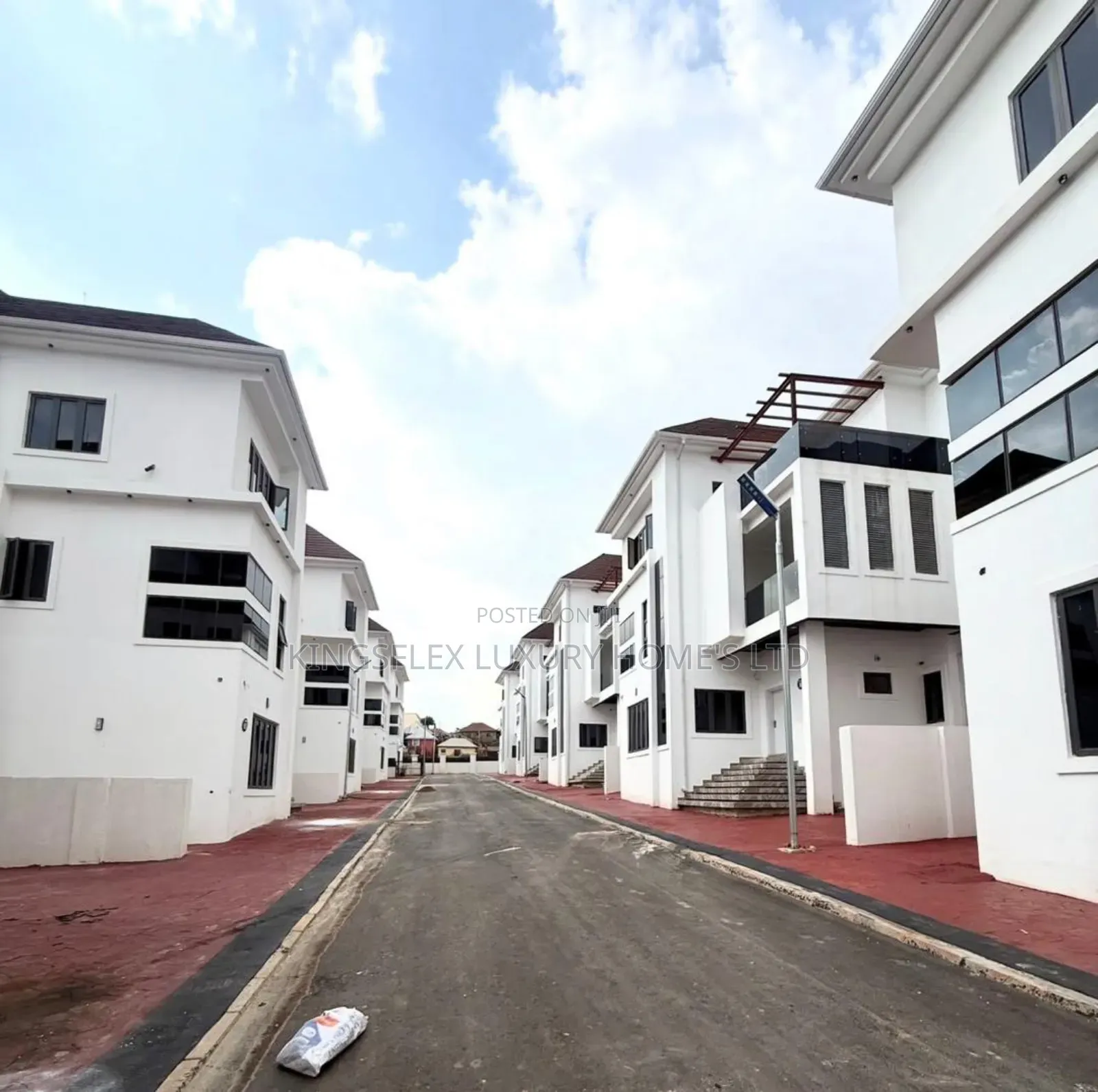 6bdrm Duplex in Estate, Guzape District for sale in Guzape District