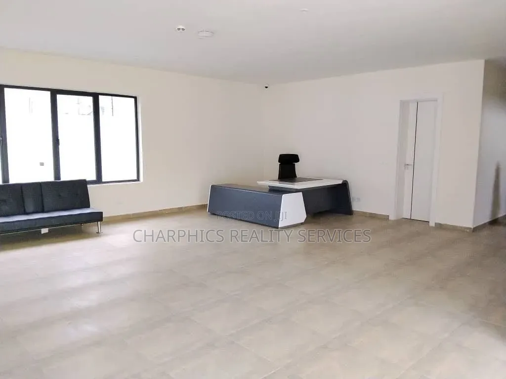 2bdrm Apartment in Adeola Odeku for rent in Adeola Odeku