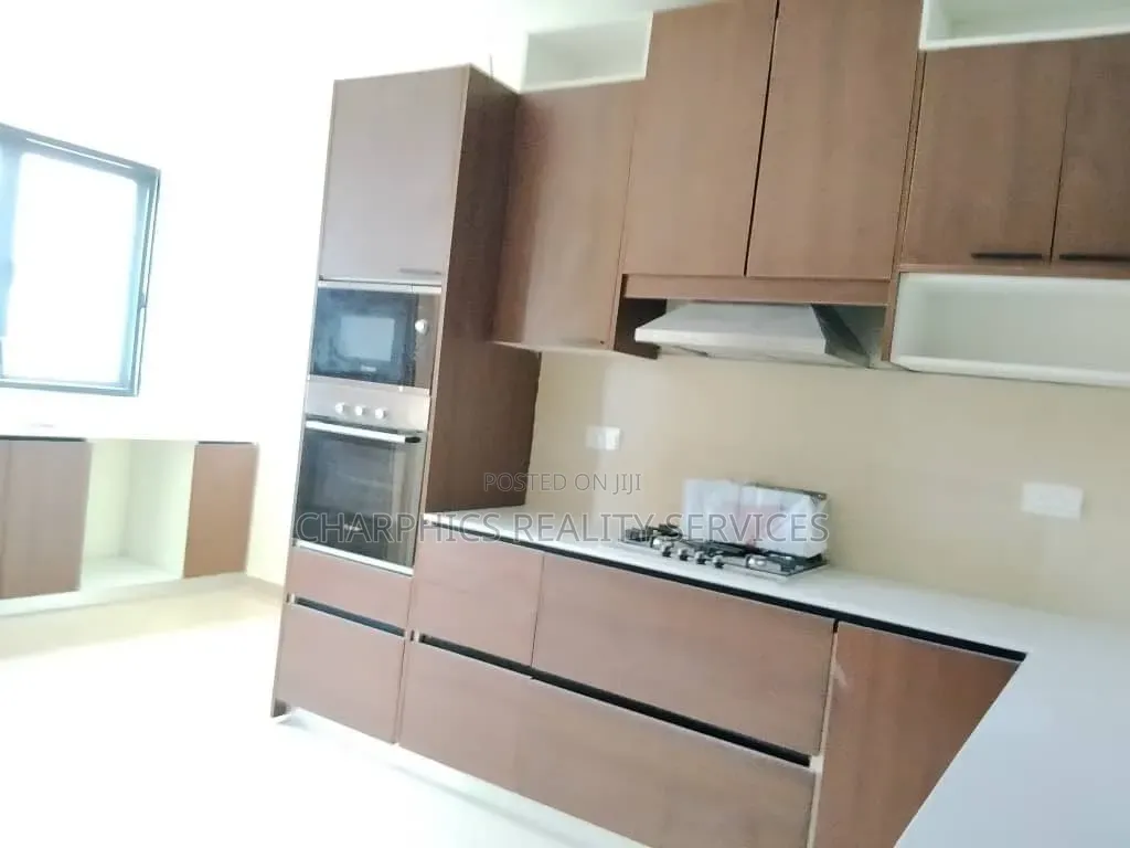 2bdrm Apartment in Adeola Odeku for rent in Adeola Odeku