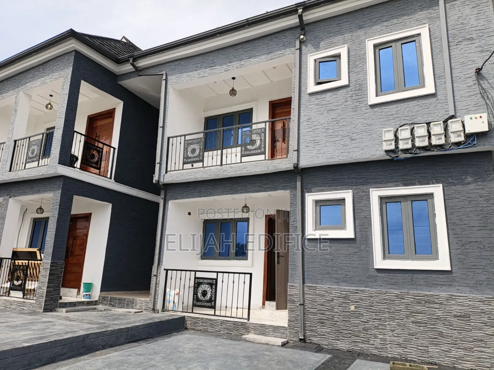 Furnished 2bdrm Block of Flats in Solomade, Ikorodu Garage for rent in Ikorodu Garage