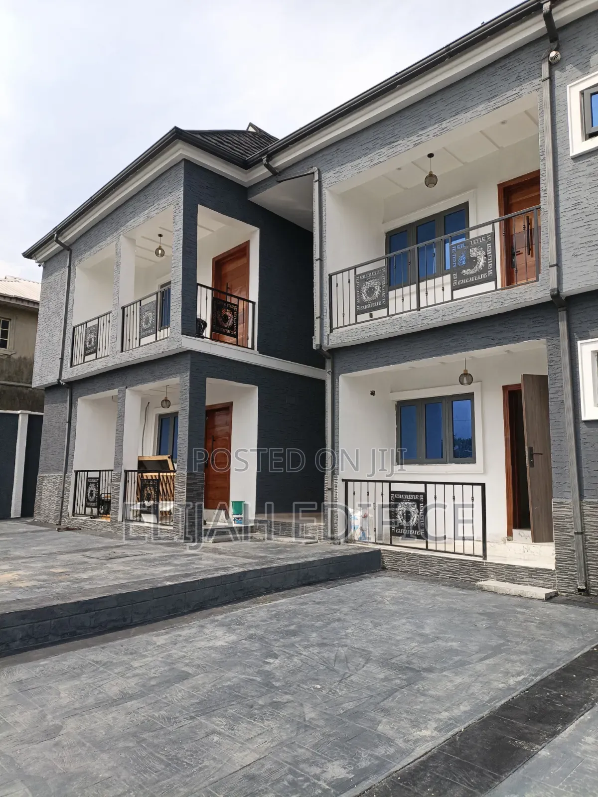 Furnished 2bdrm Block of Flats in Solomade, Ikorodu Garage for rent in Ikorodu Garage