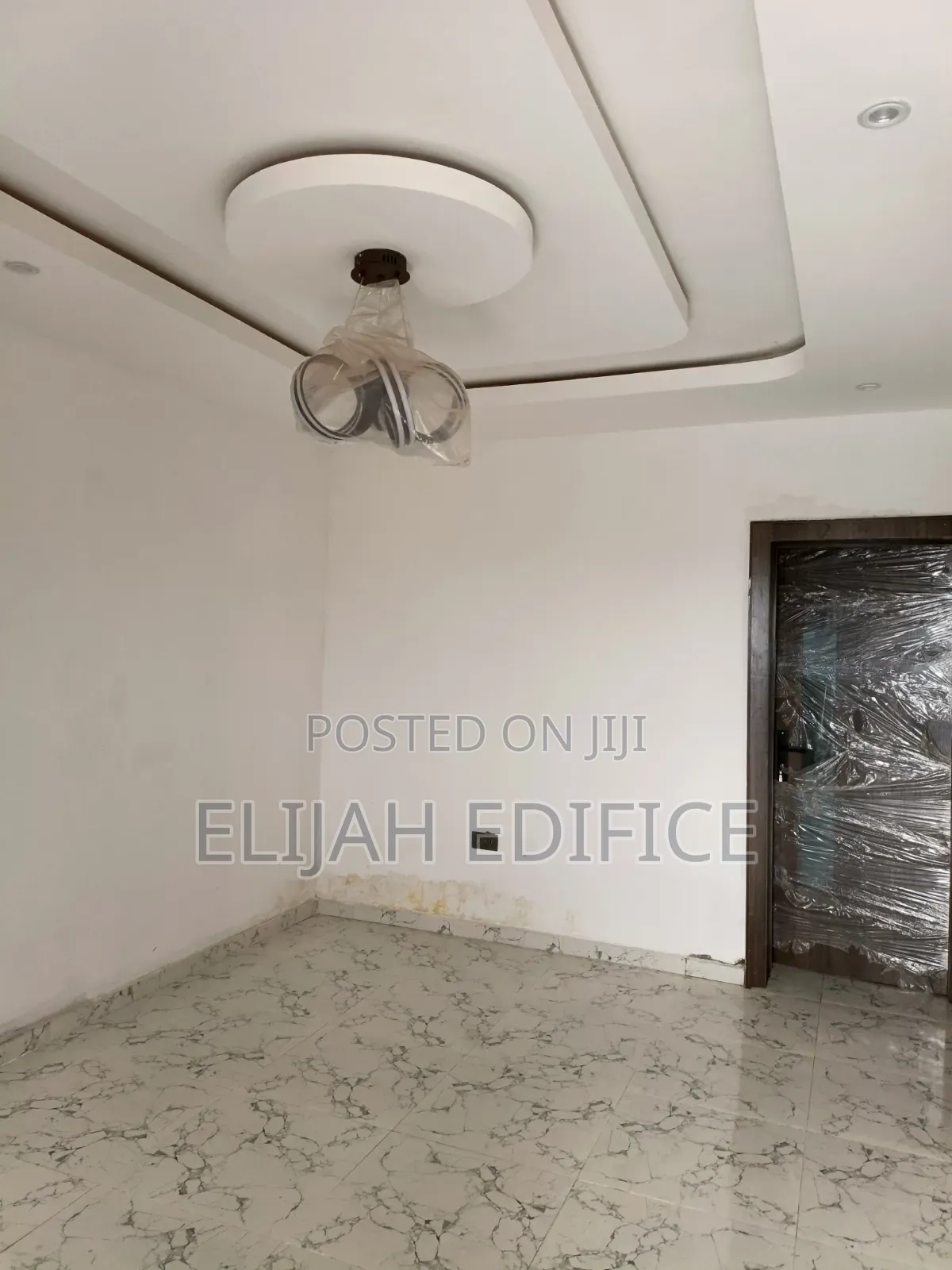 Furnished 2bdrm Block of Flats in Solomade, Ikorodu Garage for rent in Ikorodu Garage