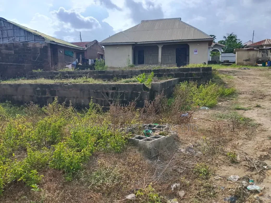 2bdrm Bungalow in Gbelu, Ibadan for sale in Ibadan