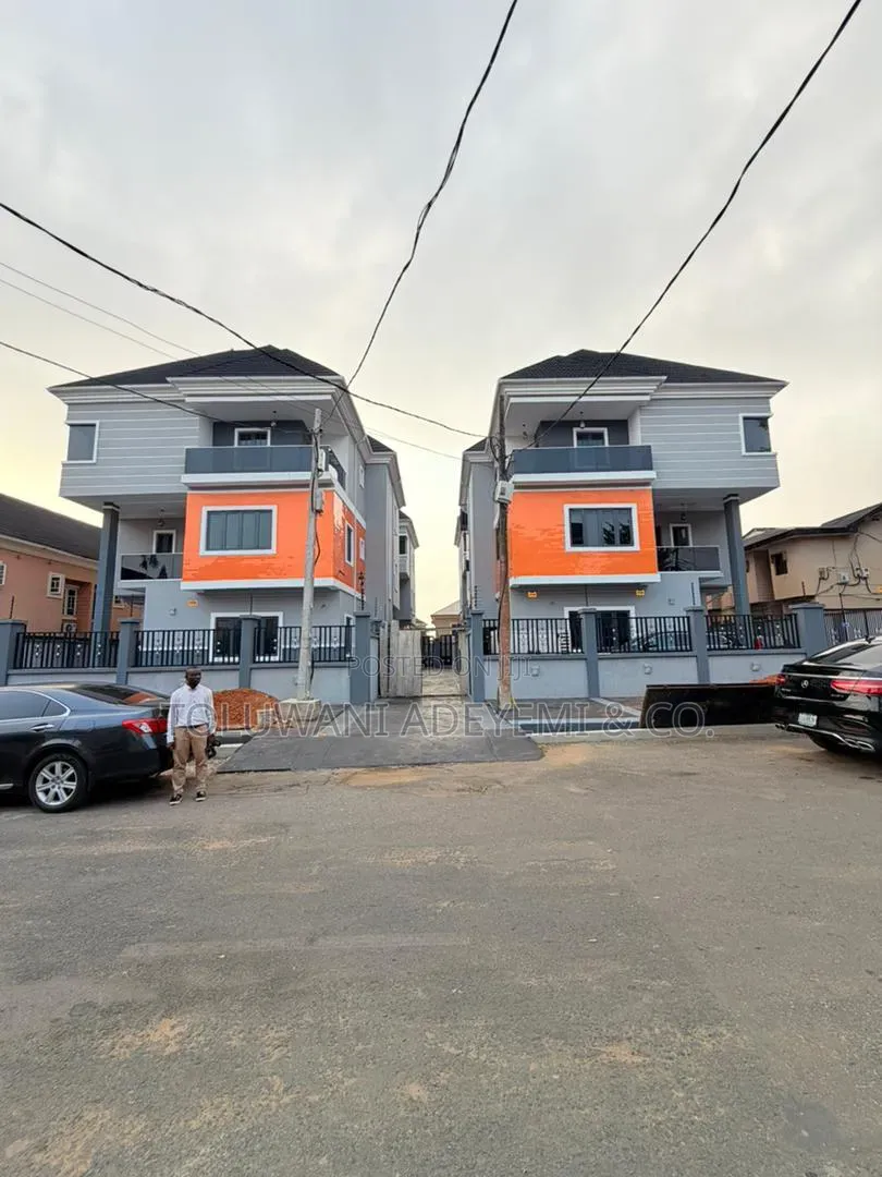 Beautifully Crafted 5 Bedroom Fully Detached Duplex With a Bq, Study in GRA Phase 2 Shangisha