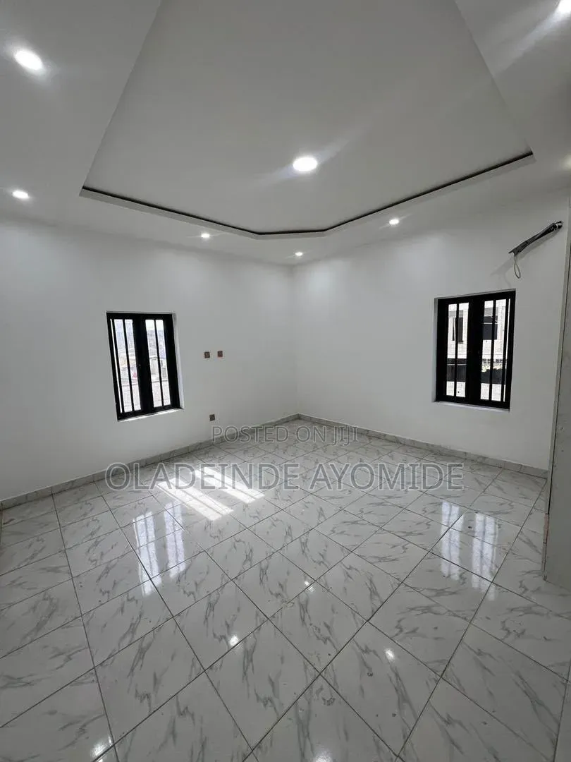 2bdrm Apartment in Ilasan Ikate for rent in Ikate