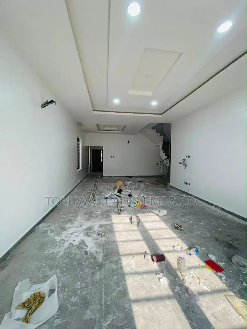 Exclusively Designed 6 Bedroom Fully Detached Duplex + Pool, Study, Bq in GRA Phase 2 Shangisha