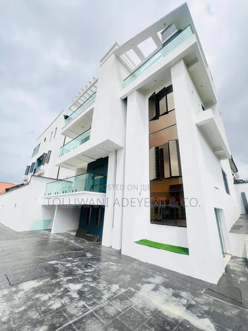 5 Bedroom Detached Duplex With Pool, Cinema, Bq in GRA Phase 2 Shangisha