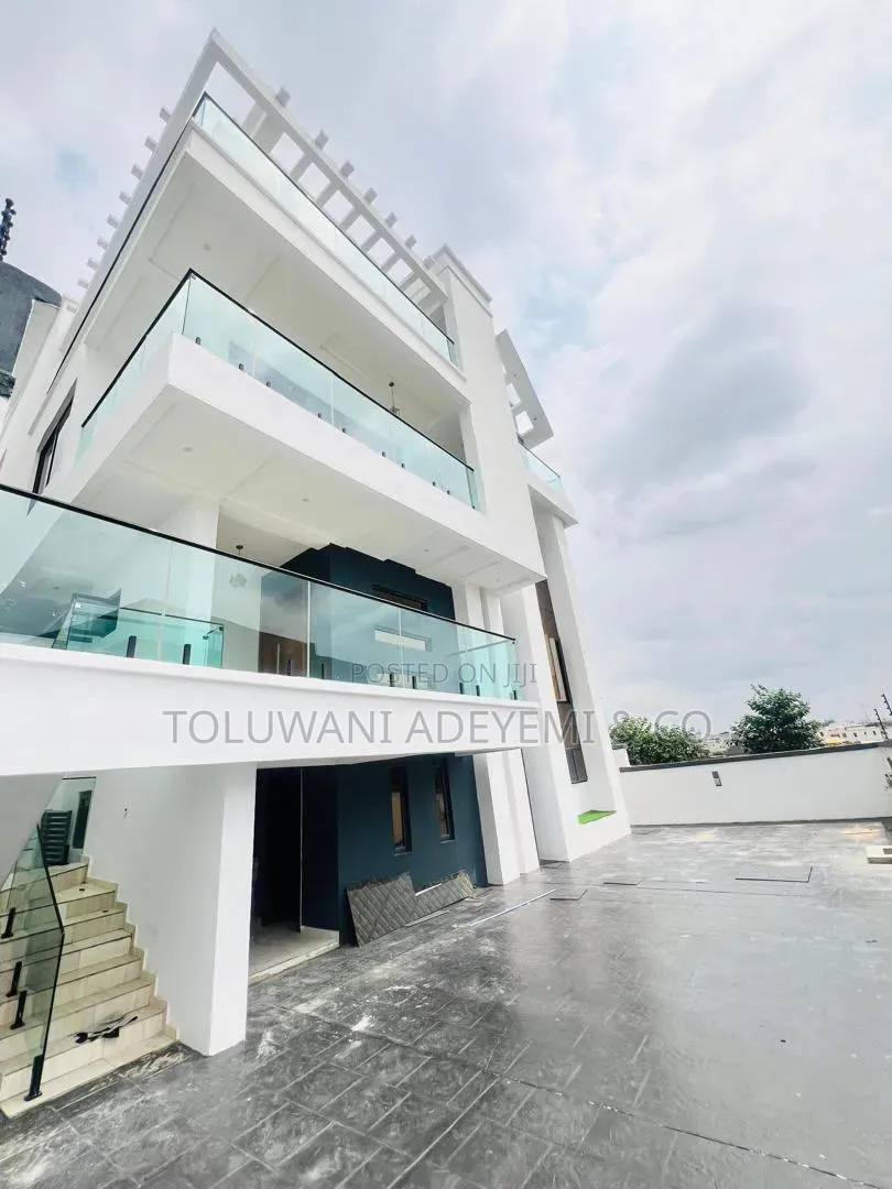5 Bedroom Detached Duplex With Pool, Cinema, Bq in GRA Phase 2 Shangisha