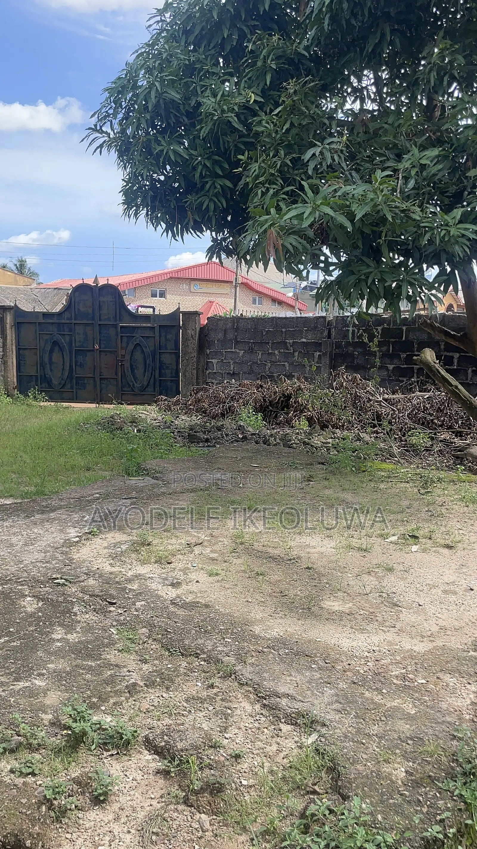 5bdrm Bungalow in Governors Road, Ikotun / Ikotun/Igando for sale in Ikotun / Ikotun/Igando