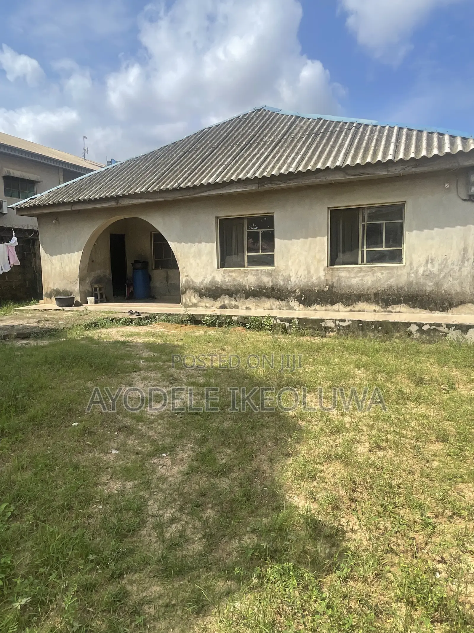 5bdrm Bungalow in Governors Road, Ikotun / Ikotun/Igando for sale in Ikotun / Ikotun/Igando