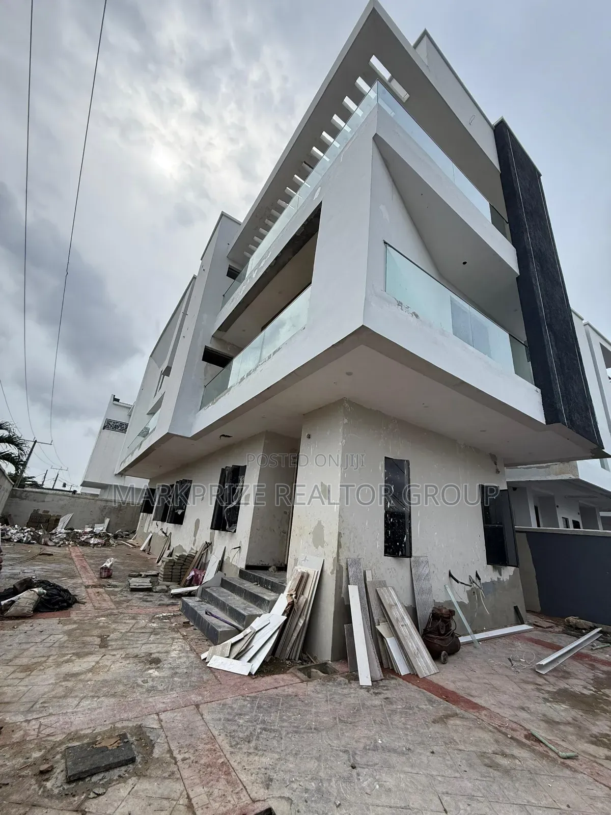 5bdrm Duplex in Ogudu Gra 1 Lagos for sale in Ogudu GRA